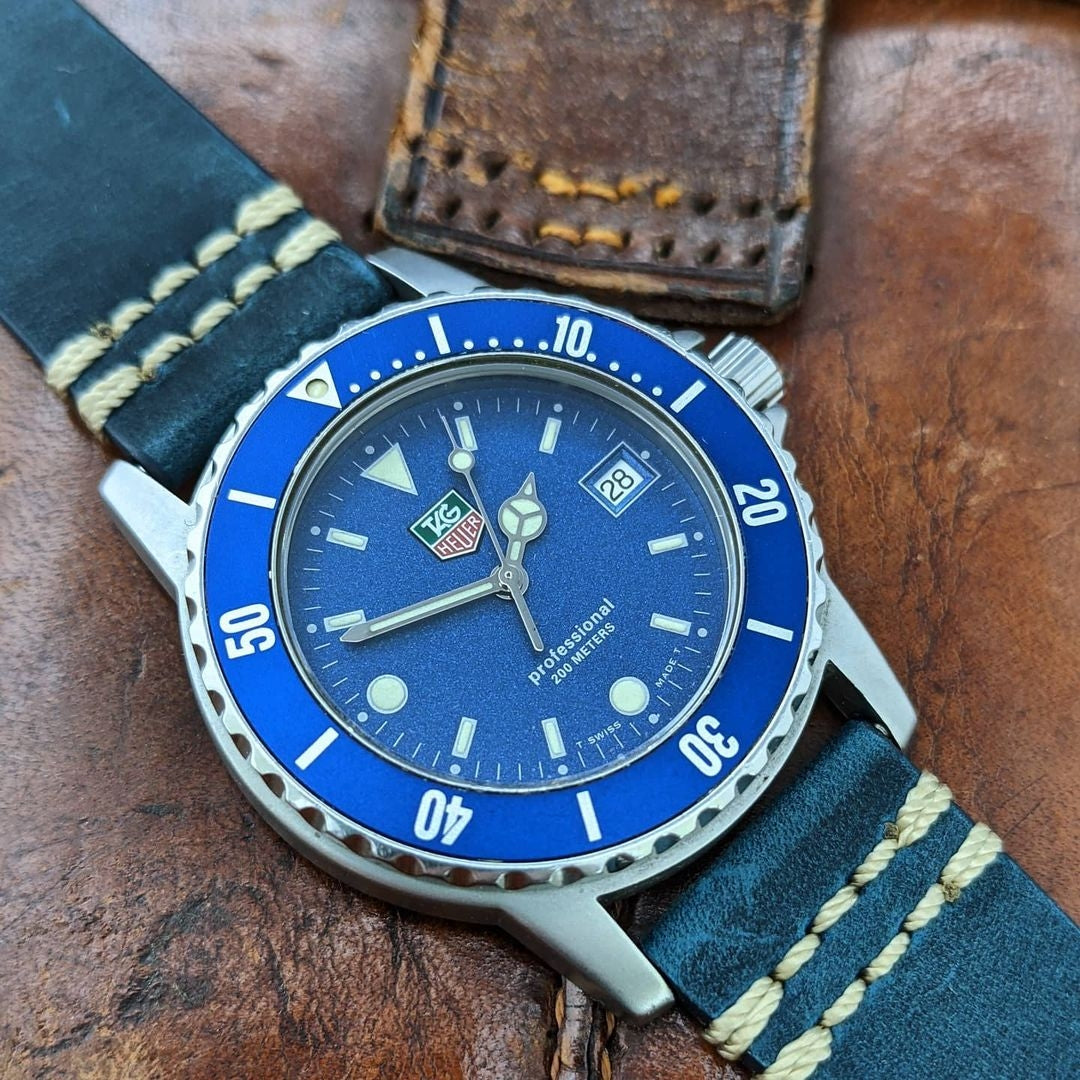 Stunning Vintage Gents Mid Size Tag Heuer Blue Divers Watch 1500